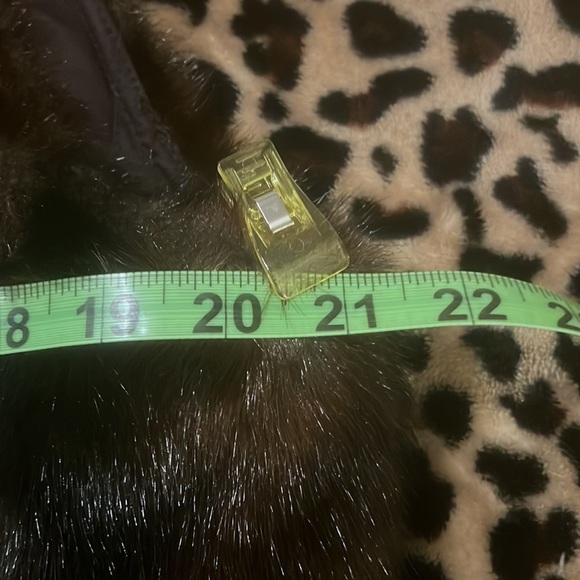 Old Navy Reversible Fur Vest Large - Picture 11 of 13